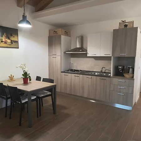 Casa Della Pina Casa vacanze *